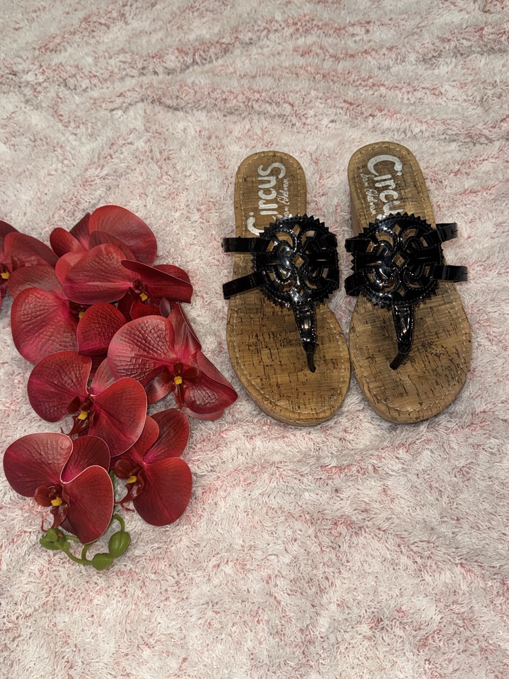 Circus by Sam Edelman Black Patent Cork-Style Thong Sandals